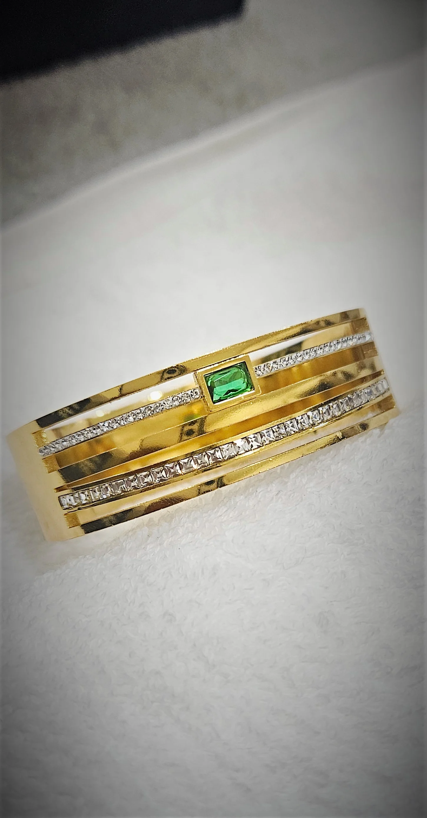 Luxury Gold Plated Crystal Studded Designer Bangle Bracelets for Women thumbnail