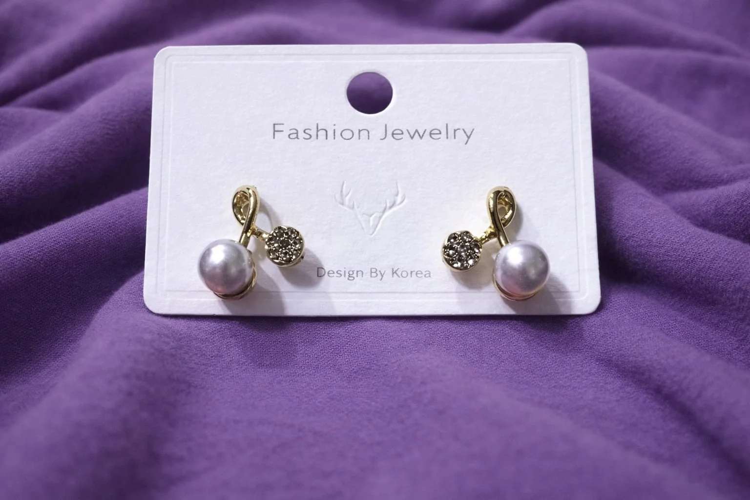 Golden Pearl Charm Drops [From Casual To Classy] thumbnail