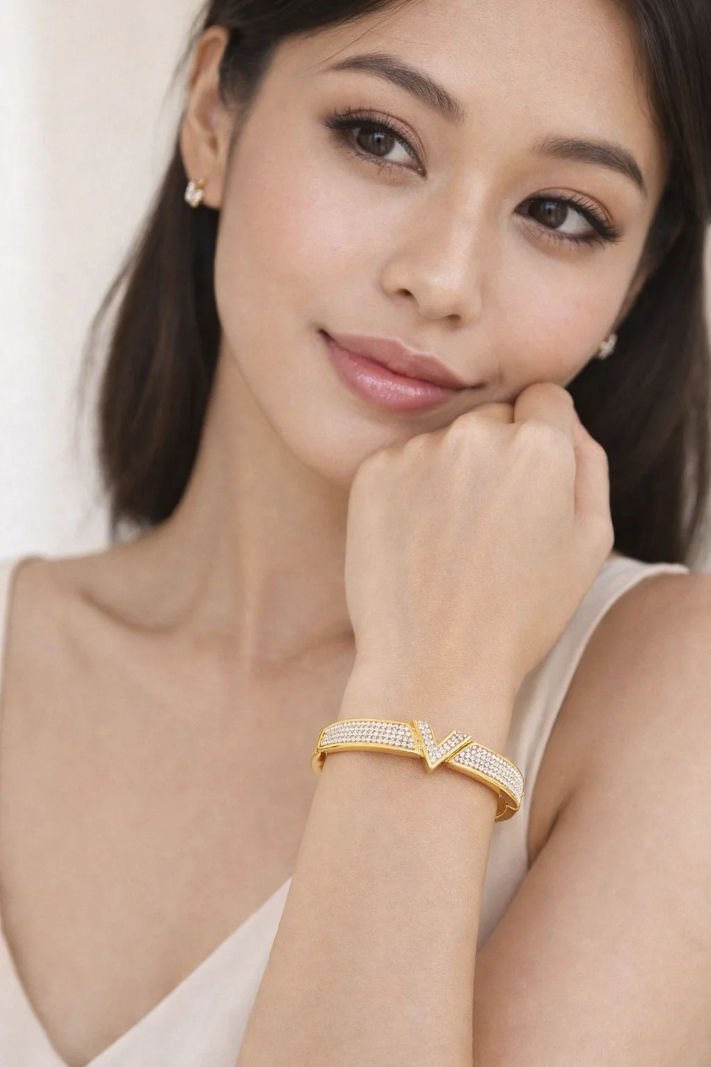 Premium Gold Finish Crystal V Bracelet Collections – Modern Korean Jewellery thumbnail
