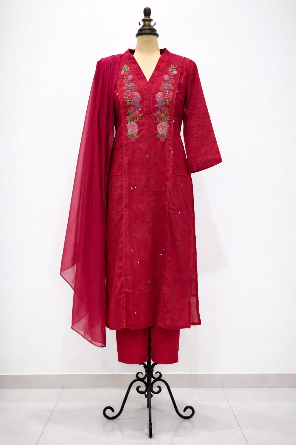 Magenta Floral Embroidered Kurti Pant Set with Dupatta thumbnail