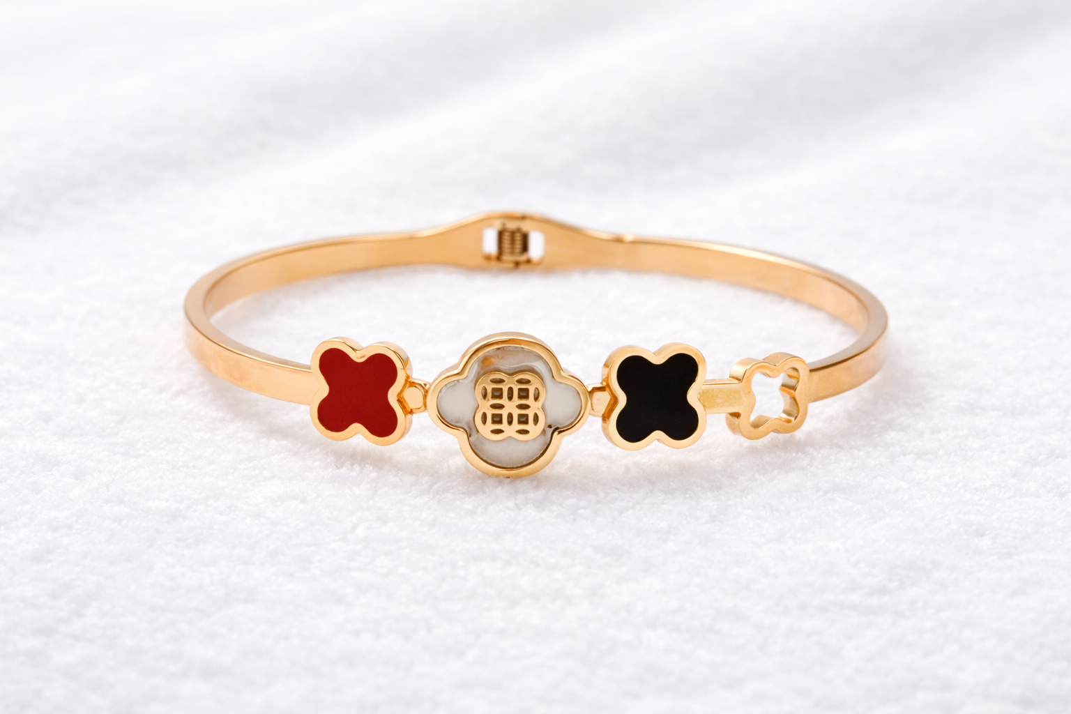 Red, White & Black Clover Charm Bracelet for Women – Gold Plated Stainless Steel Fashion Bangle