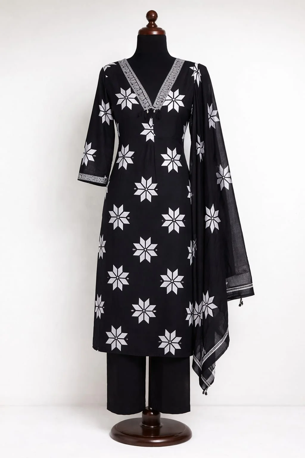 Women’s Black & White Printed Kurta Pant Dupatta Set | V-Neck Ethnic Suit with Geometric Floral Design | Festive, Office & Casual Wear #036
