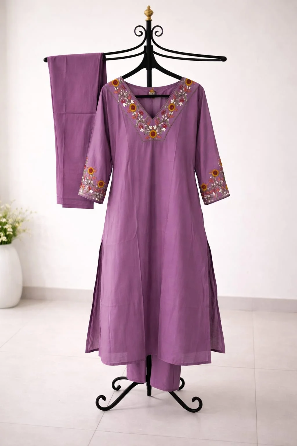 Elegant Mauve Embroidered Kurti Set for Women – V-Neck Straight Kurta, Pants & Dupatta #065
